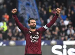 FB体育平台-热那亚主场战平AC米兰，坎特雷瓦打入扳平球